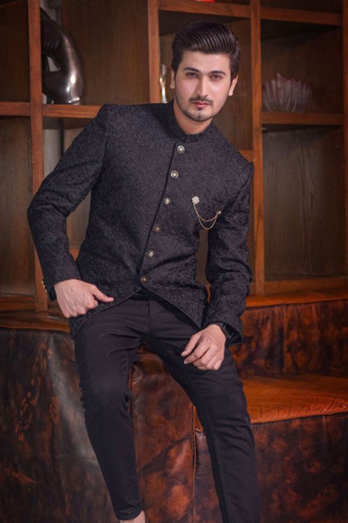 The Modern Sovereign: A Legacy of Sharp Sophistication